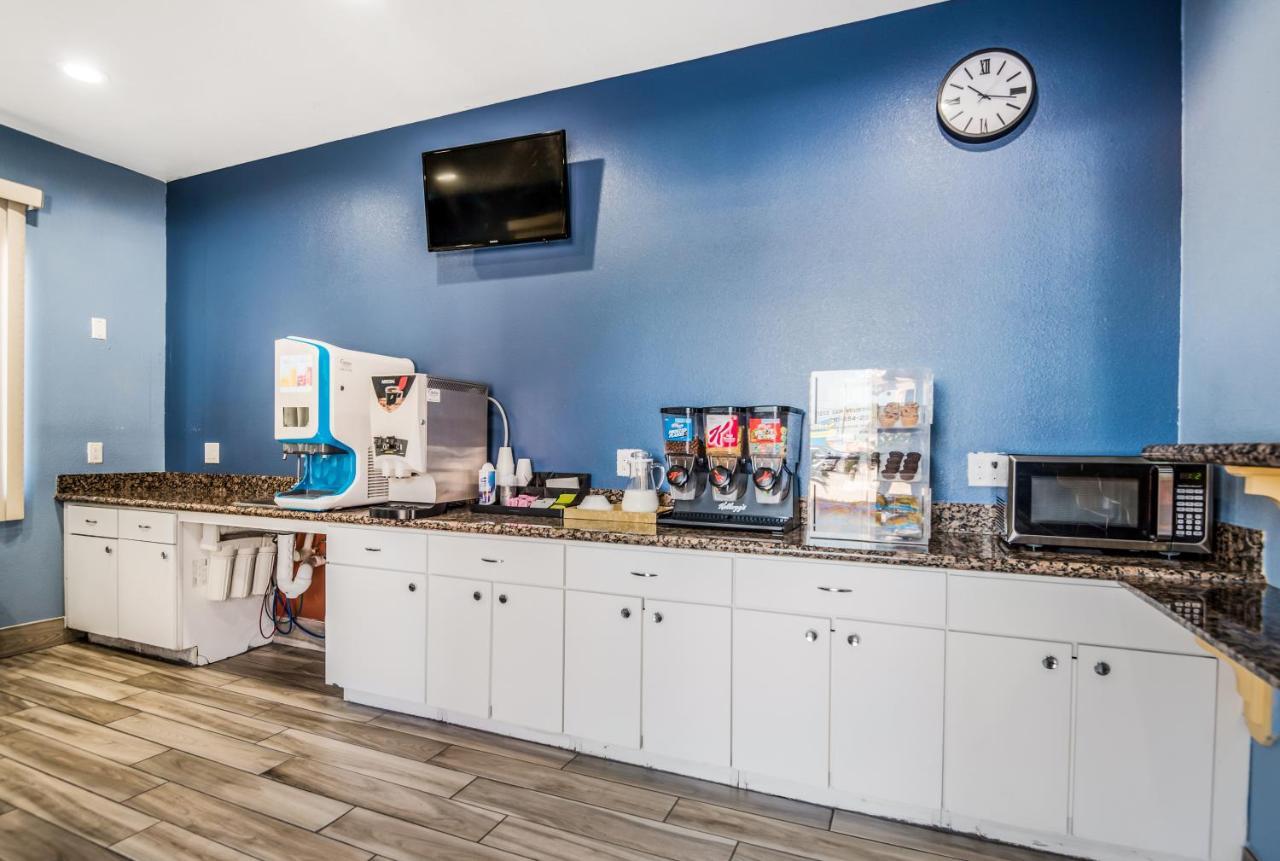 Scottish Inns & Suites Iah Airport-Beltway 8 Aldine エクステリア 写真