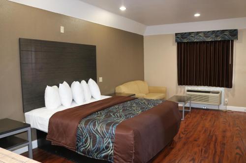 Scottish Inns & Suites Iah Airport-Beltway 8 Aldine エクステリア 写真